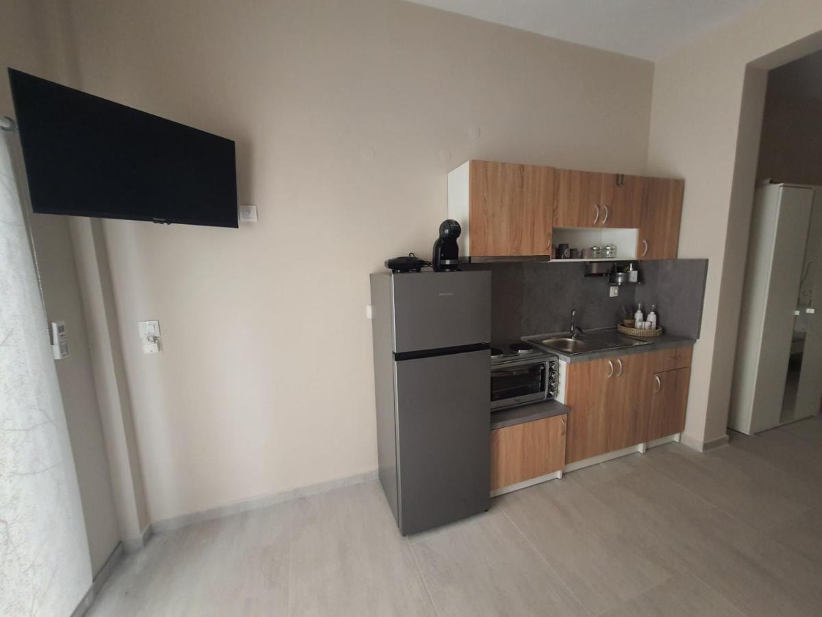 New Apartment ,50M From The Sea At Nea Irakleia. Екстер'єр фото