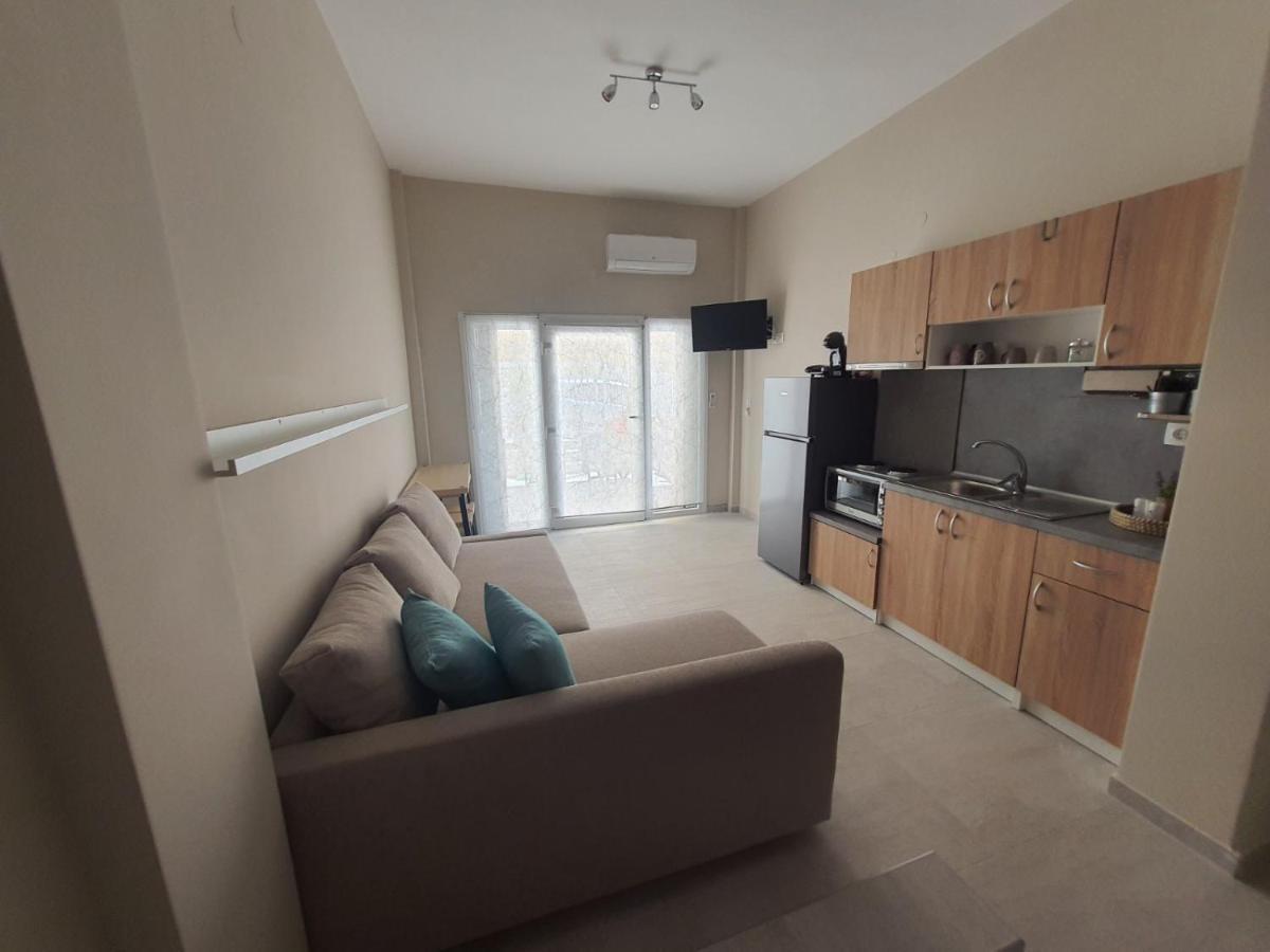New Apartment ,50M From The Sea At Nea Irakleia. Екстер'єр фото